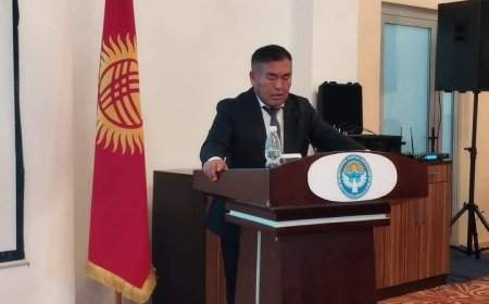 Сиздерди 5-Май - Конституция күнү менен куттуктаймын.